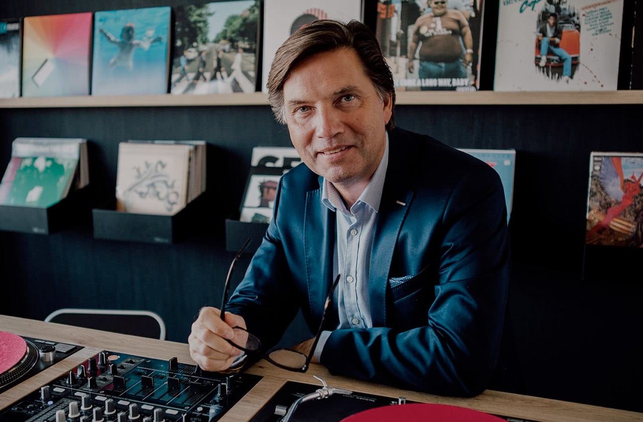 Uwe Berger Vinyltalk Plattenkiste überwegs